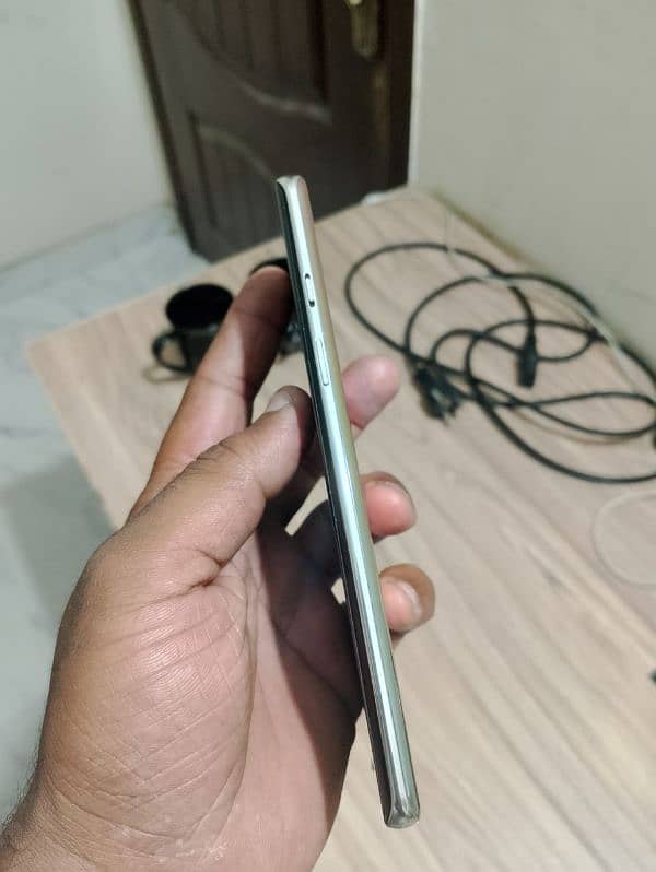 One plus 8 5G 4