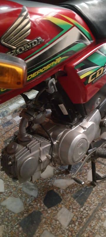 03135423227 full ok bike ha koi kam ni ha tyer new ha 4
