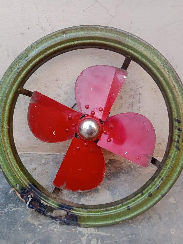 exzast fan  for sell 2500 only good condition delavery available 4