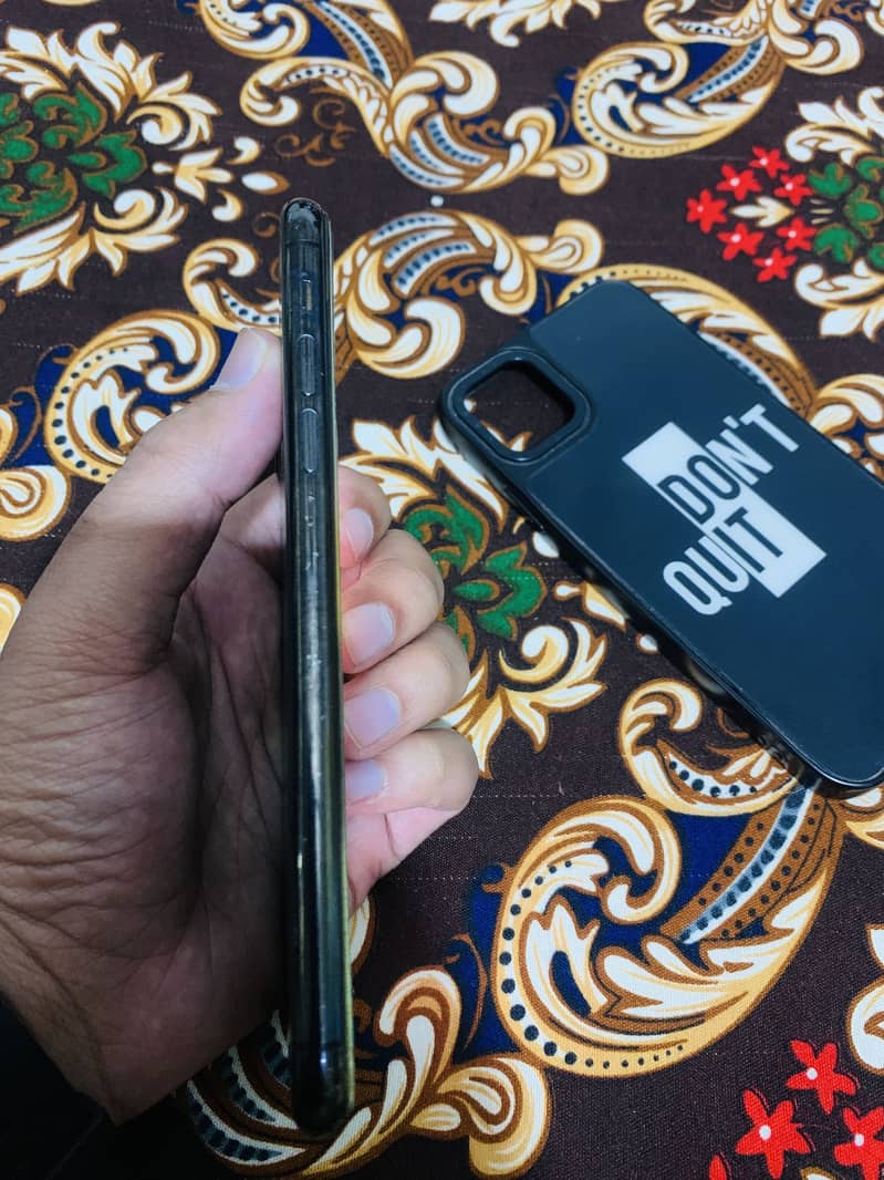 I phone 11 pro max 256 pta approved (phy+esim) 2