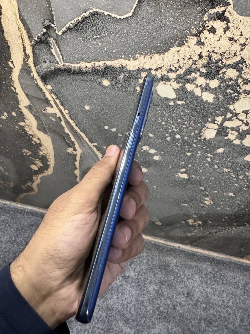 One plus 9 just like new 0