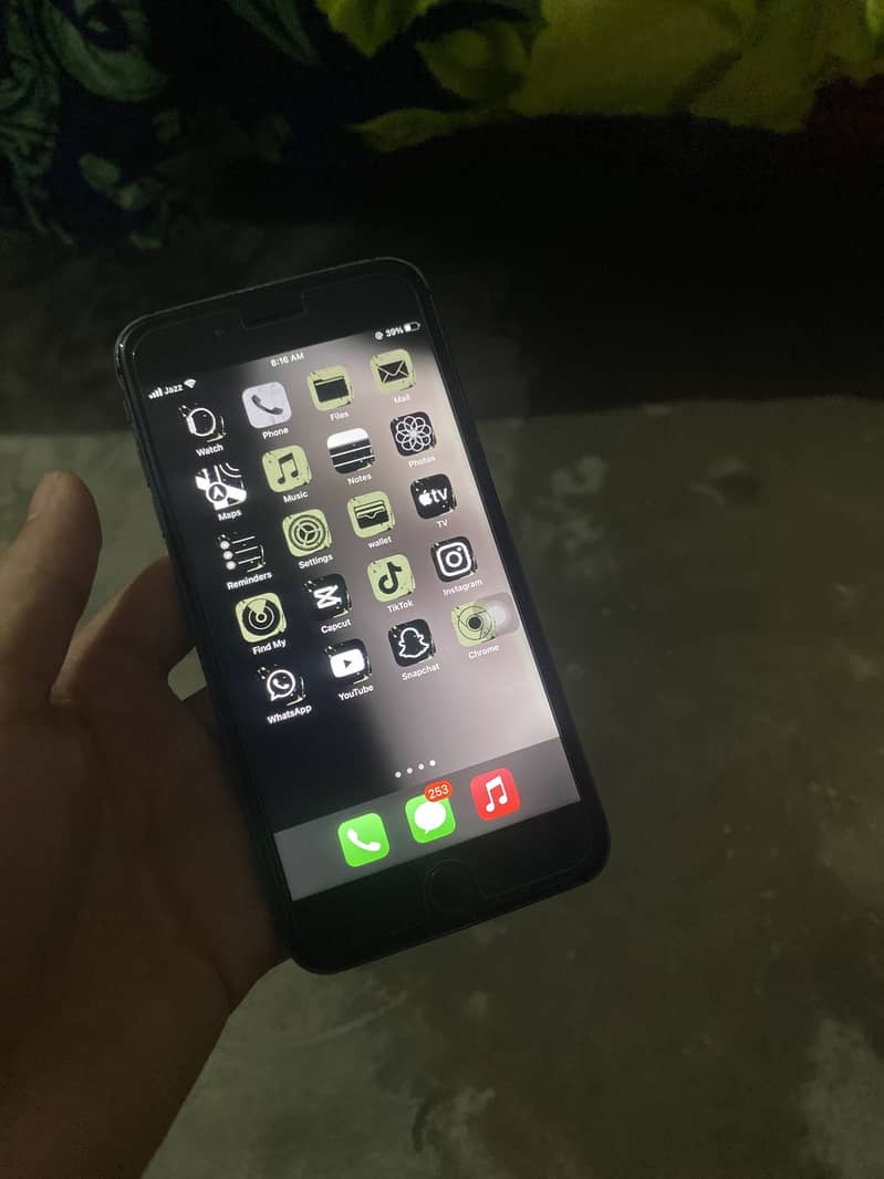 Iphone 8plus 64Gb Officially Pta approved 4