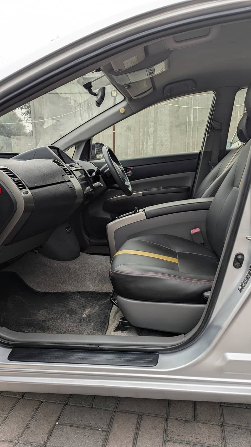 Toyota Prius 2011/2014 10