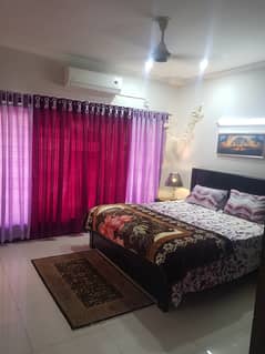 Par Day and short Time full furnish one BeD Room ment Available for rent Bahria Town Phase 6 family apartment