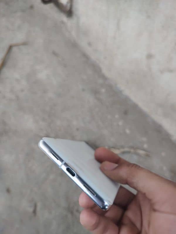 Google Pixel 7 pro ( camera beast ) 5
