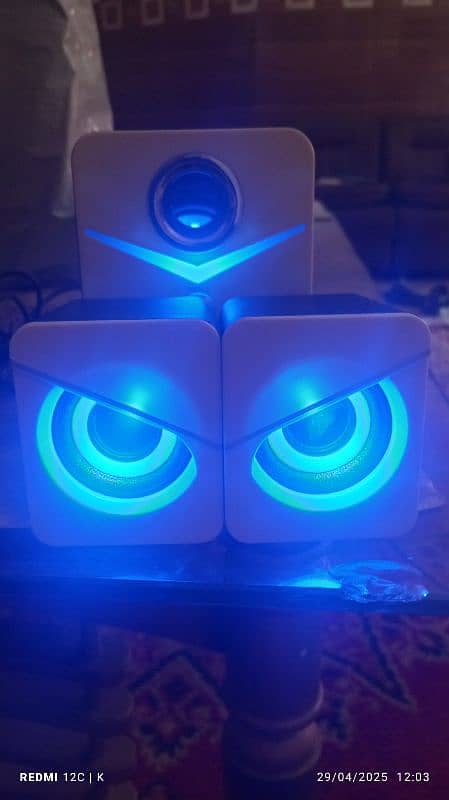 (Read Description)Brand new desktop stereo speaker2.1bass gaming wofer 1