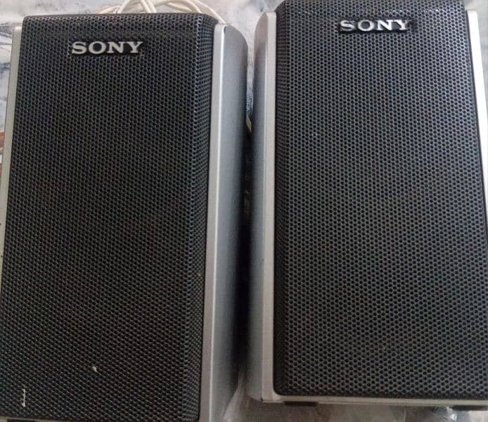Speakers with sound system 0