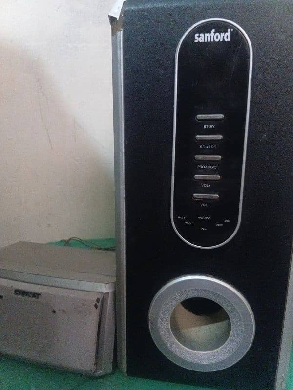 Speakers with sound system 5