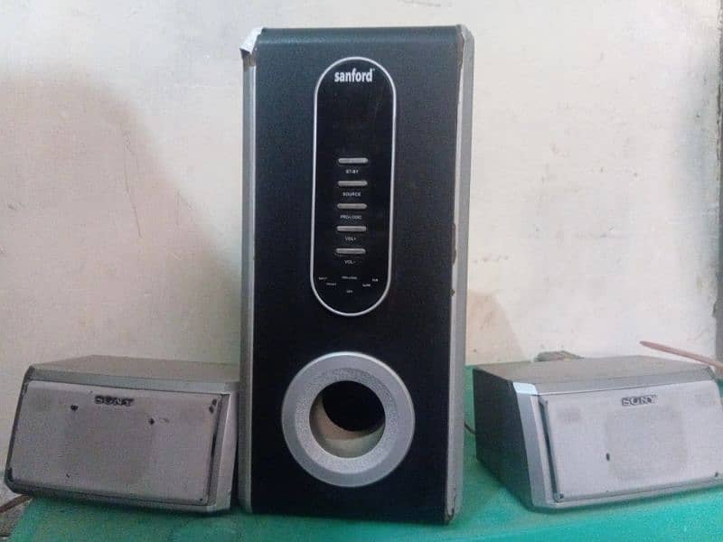 Speakers with sound system 6