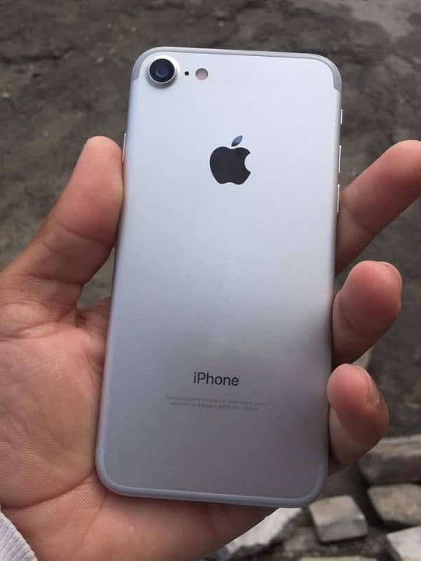 IPhone 7 32GB JV 10/10 Condetion 11k 7