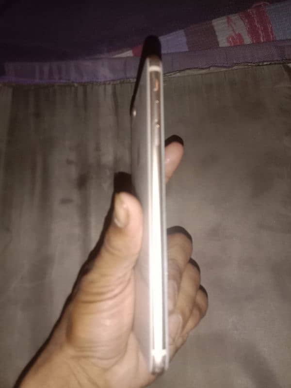 iphon 8 plus non PTA 1