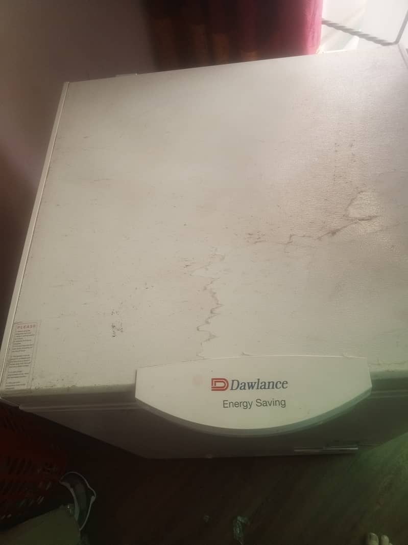 Freezer. Just 1 season used. Like bilkul new 0