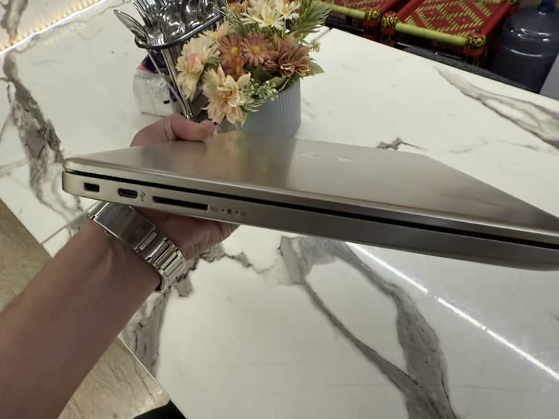 Hp laptop Core i3 7th Generation - 14 inch 1