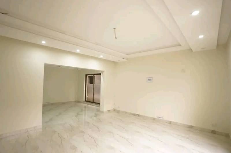 15-Marla 5-Bedroom's Luxury Brig House Available for Rent. 9