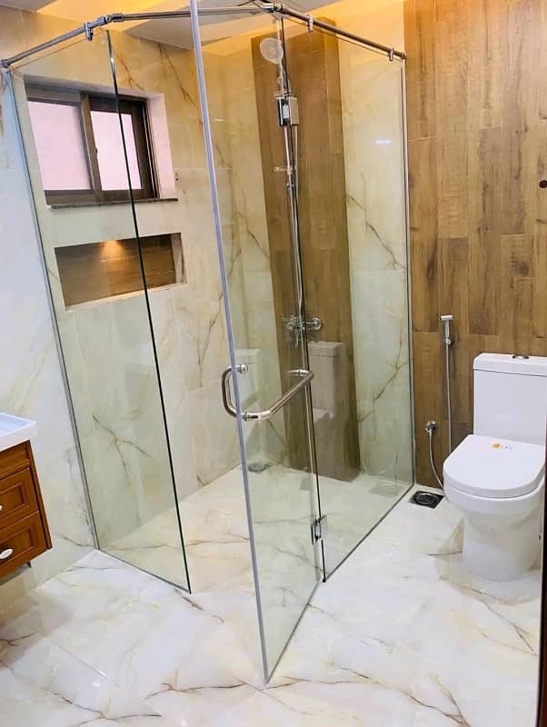 15-Marla 5-Bedroom's Luxury Brig House Available for Rent. 12