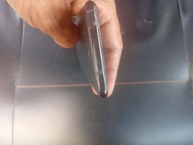One Plus 6t 8gb 128gb dual sim genuine condition 3