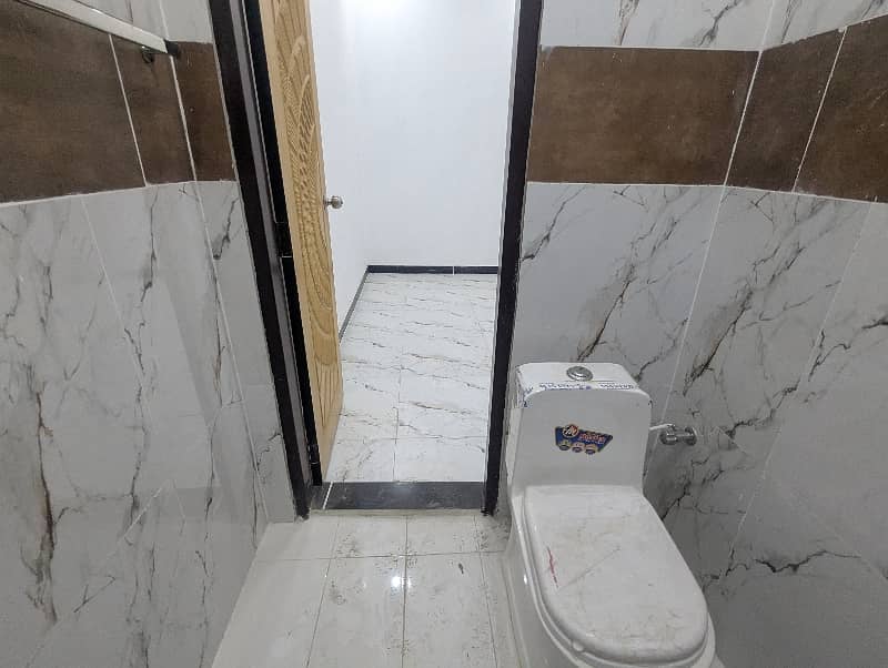 2-Bedroom Semi Commercial Apartment Available For Rent. 7