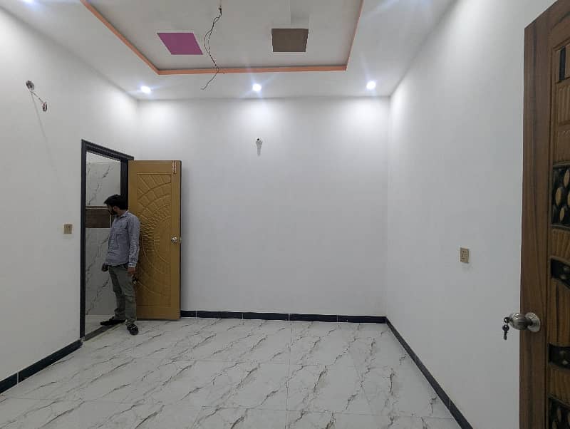 2-Bedroom Semi Commercial Apartment Available For Rent. 9