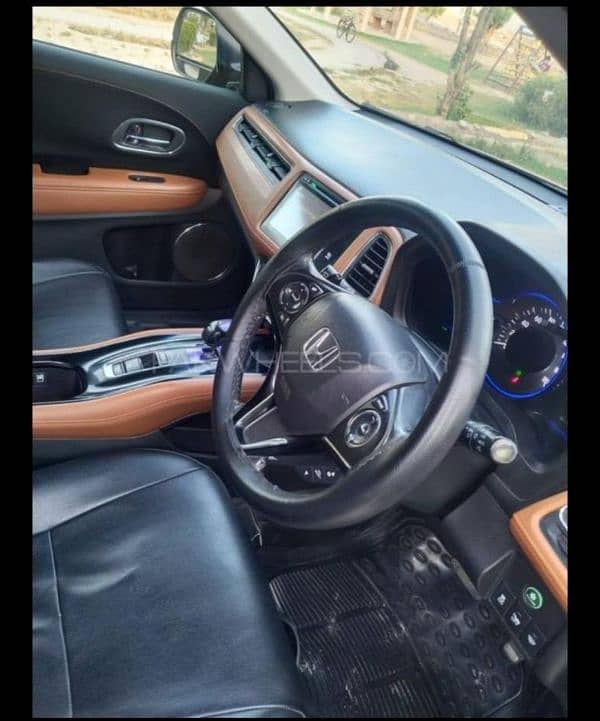 Honda Vezel 2015 4