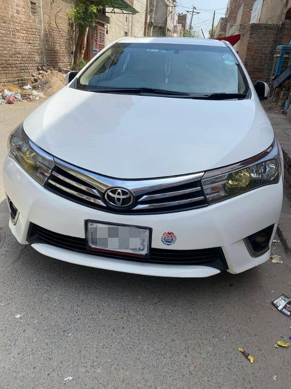 Toyota Altis Grande 2015 1