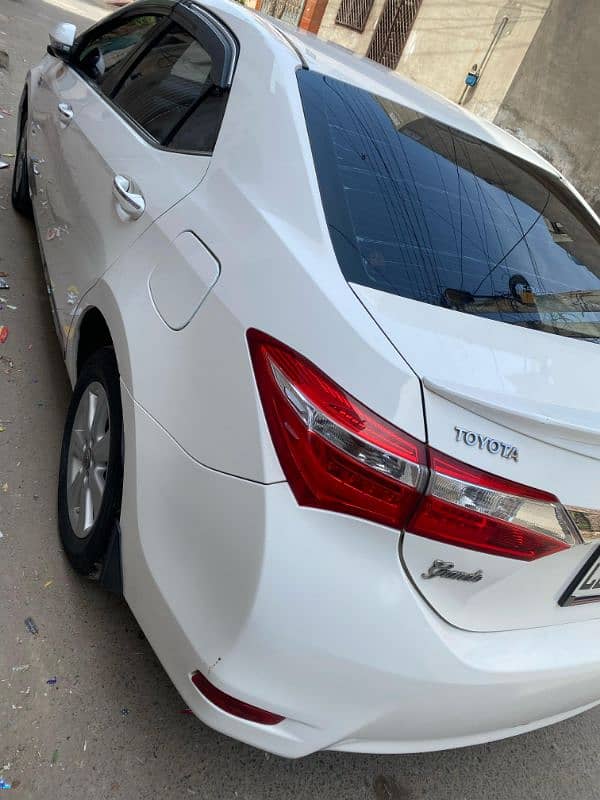 Toyota Altis Grande 2015 3