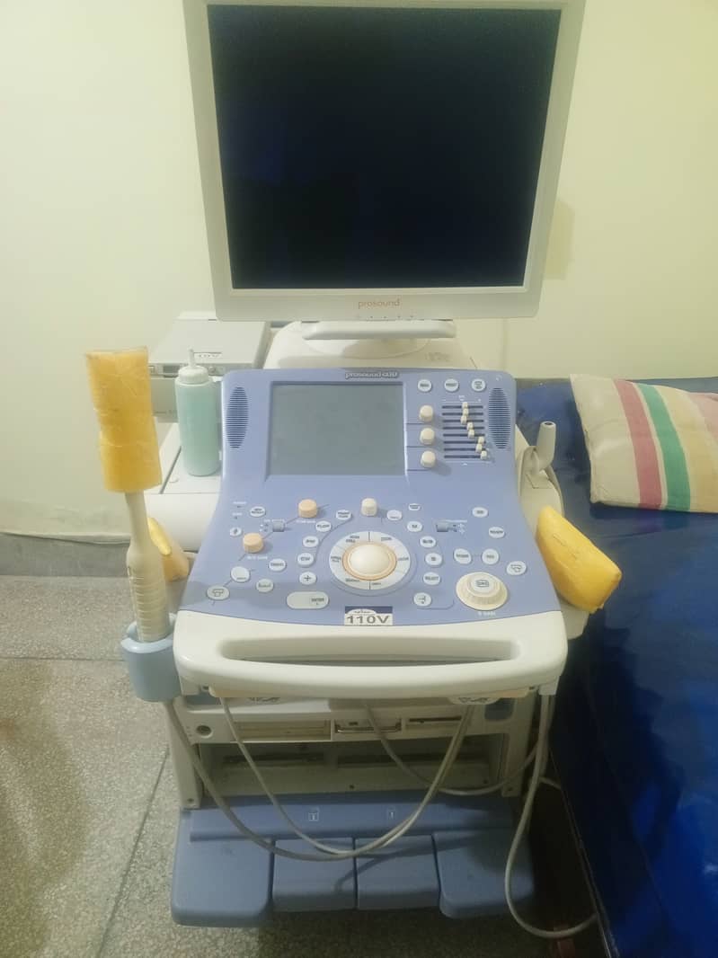 Ultrasound machine. Aloka 10 pro 0