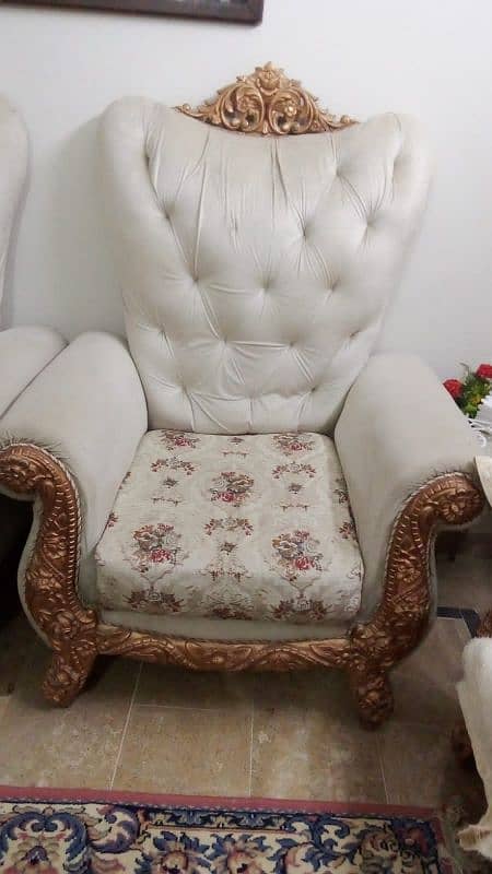 shesham sofa set new 10 /10 condition 2