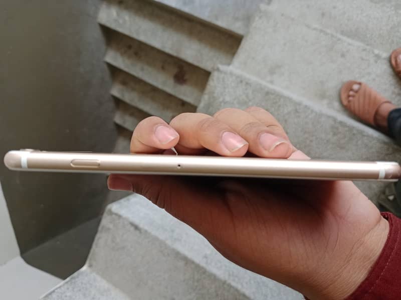 Apple iPhone 6S Plus 3