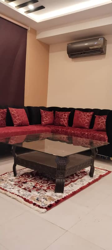 1 Bedroom VIP full furnishe flat for rent per day available in Bahia Town Lahore 1