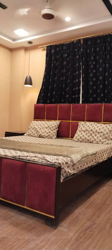 1 Bedroom VIP full furnishe flat for rent per day available in Bahia Town Lahore 2