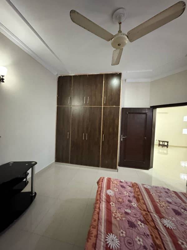 1 Bedroom VIP full furnishe flat for rent per day available in Bahia Town Lahore 2