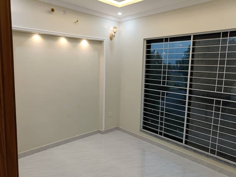 5 Marla Brand New Modern Design House For Sale In DHA Phase 11 Rahbar Lahore. A+ Solid Construction House. 13