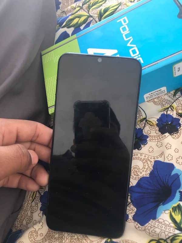 8/10 tacno pouvoir 4 pro 6