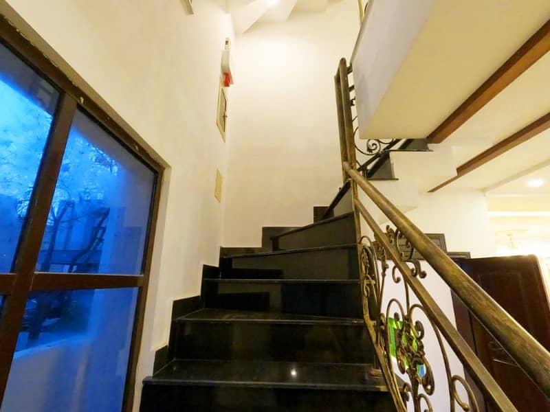 Prime Location 5 Marla House In DHA 11 Rahbar 15