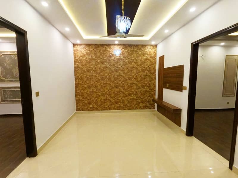 Prime Location 5 Marla House In DHA 11 Rahbar 16