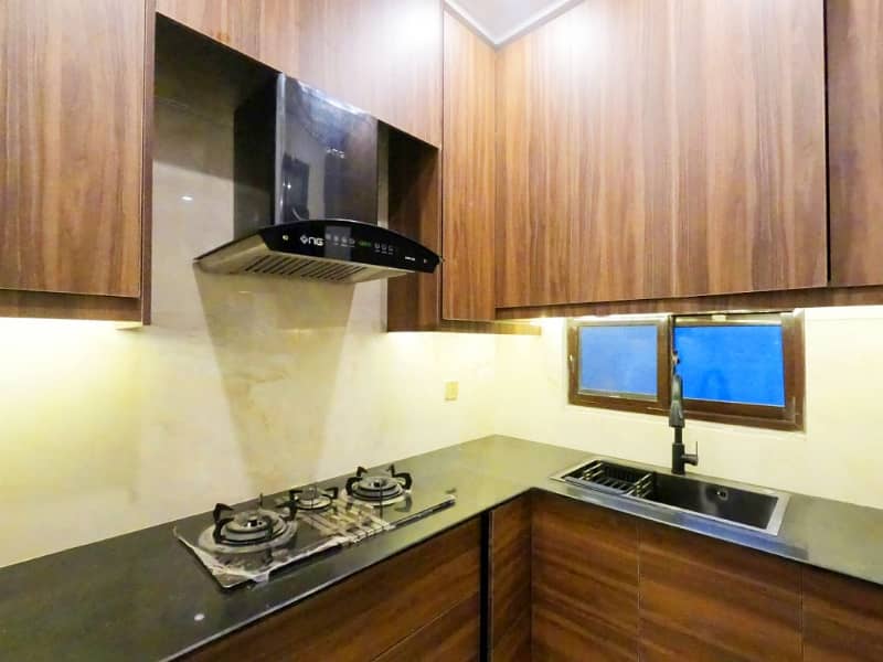 Prime Location 5 Marla House In DHA 11 Rahbar 18