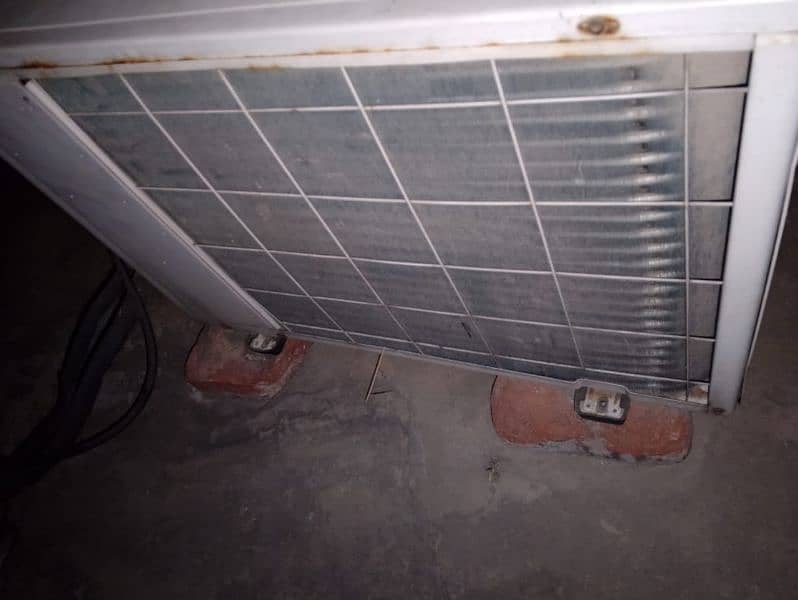 AC (not inverter) 3