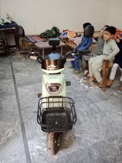 electric scooty for urgent sale