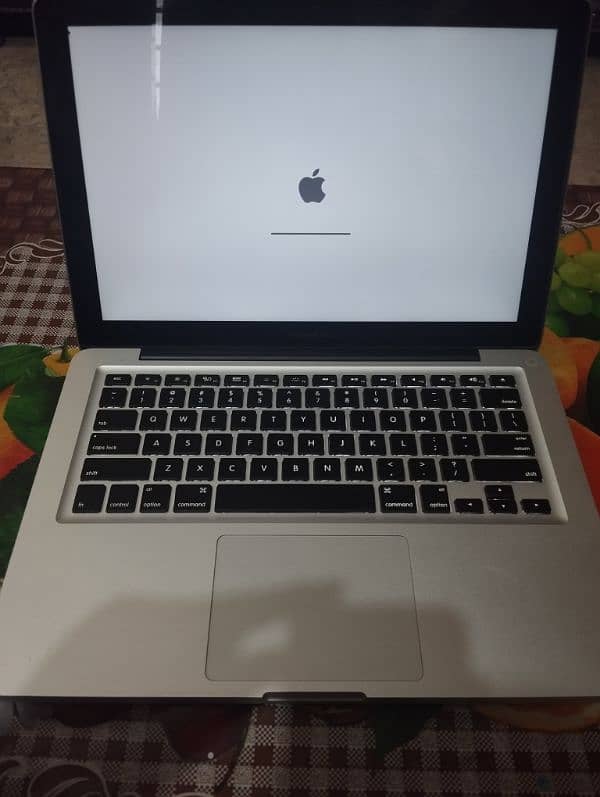 Apple MacBook Pro 2012 model 0
