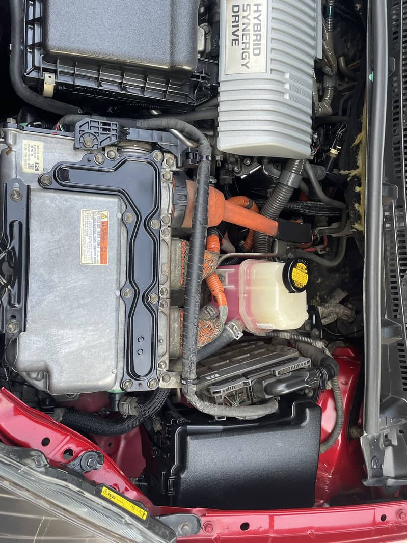 Toyota Prius 1.8 top of line 9
