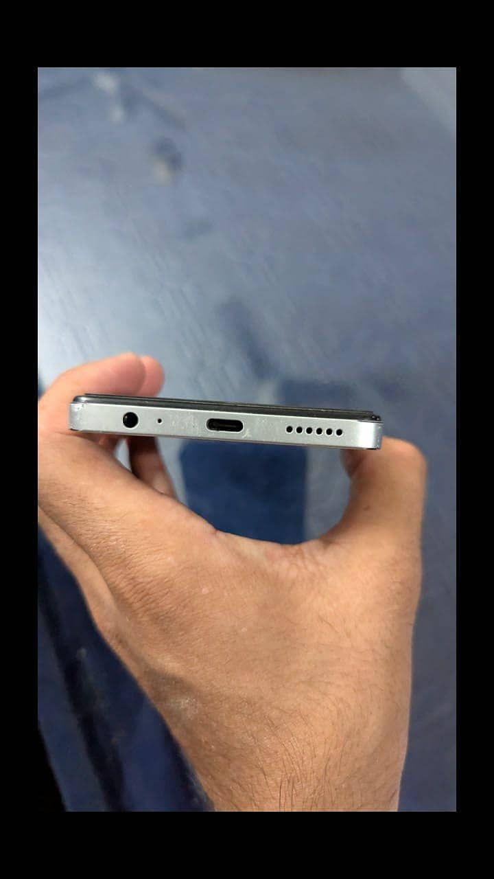 Tecno spark 10 pro 4