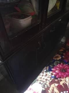 showcase good condition 3 door only sale