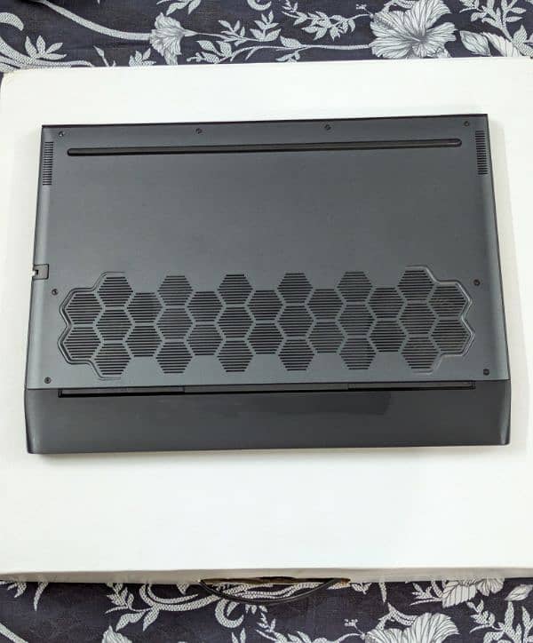 Alienware M15 R3 (Gaming Laptop) 2