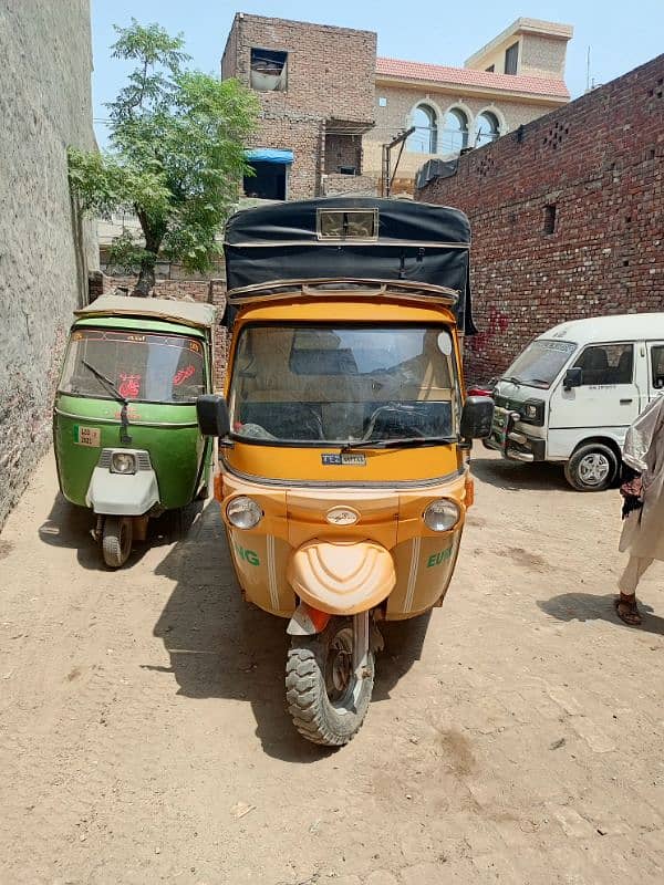 Tez Raftar Rikshaw 10/9 condition documents cleared 03127155639 phone 7