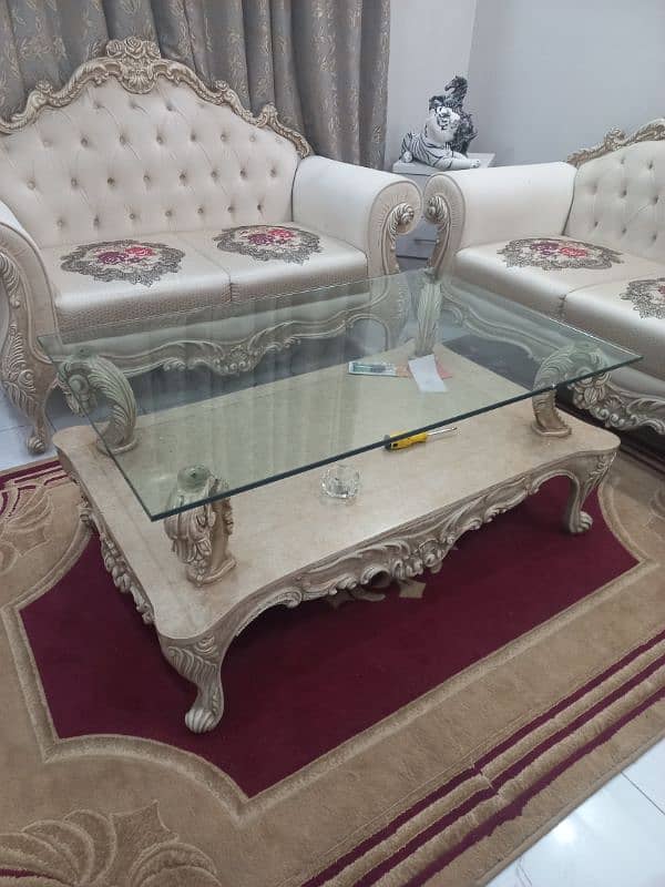 Luxury Sofa Set for sale with Table 4