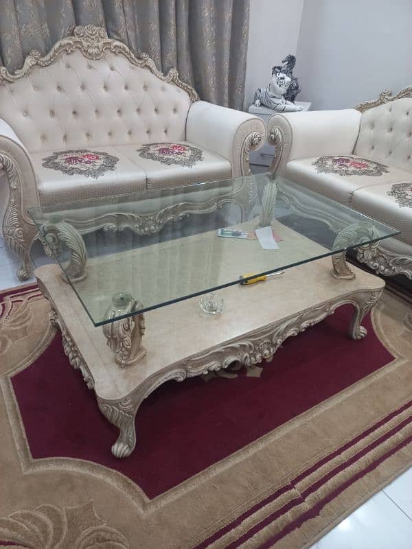 Luxury Sofa Set for sale with Table 8