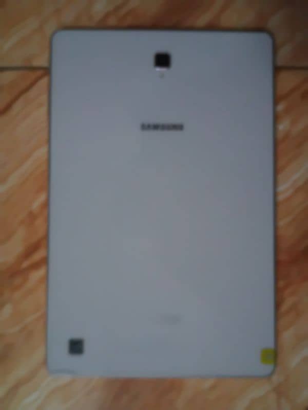 Samsung tab s4 super AMOLED display 1