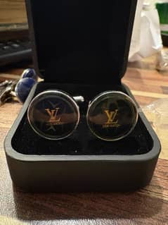 Cufflinks