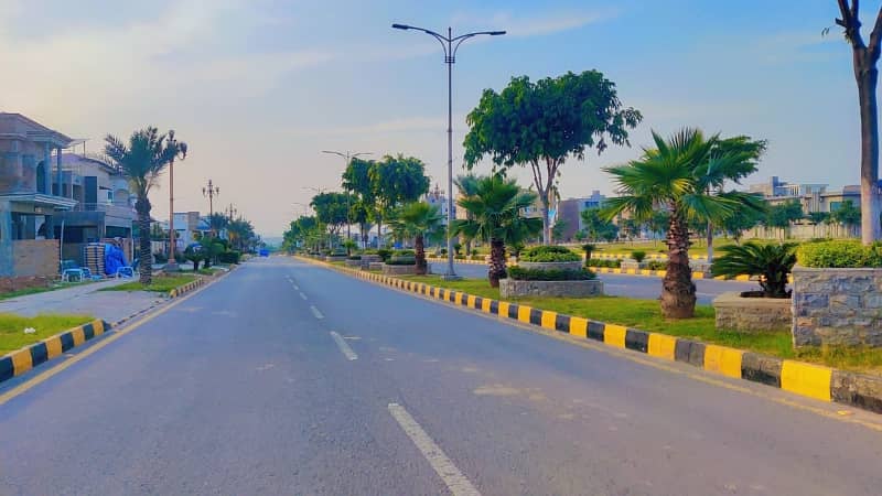 30X60 POSSESSION PLOT FOR SALE NEAR TO MAIN MARKAZ 0