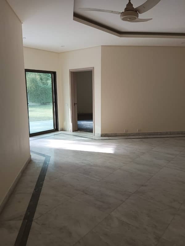 2 Kanal House Is Available In Model Town 0